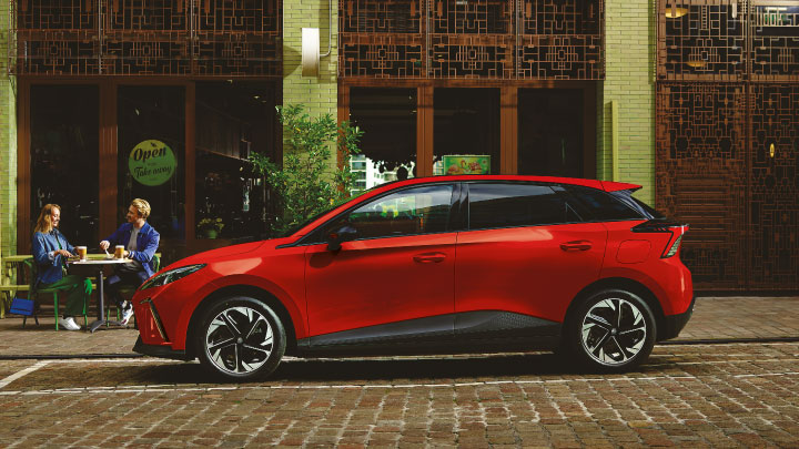 MG4 EV red